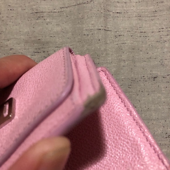 TODAY ONLY:AUTHENTIC TODS PINK TRIFOLD WALLET MADE IN INTALY - Has dirt & rubs - Picture 3 of 14